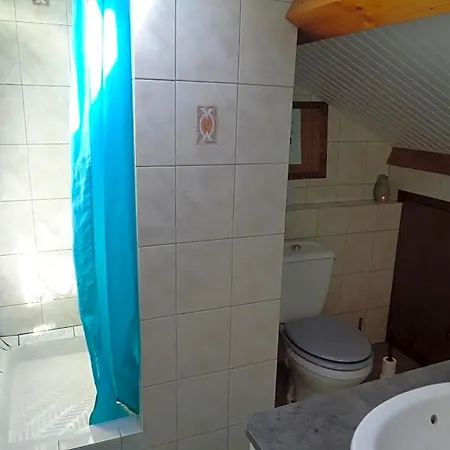Au Pied Du Cognelot Oda ve Kahvaltı 3*