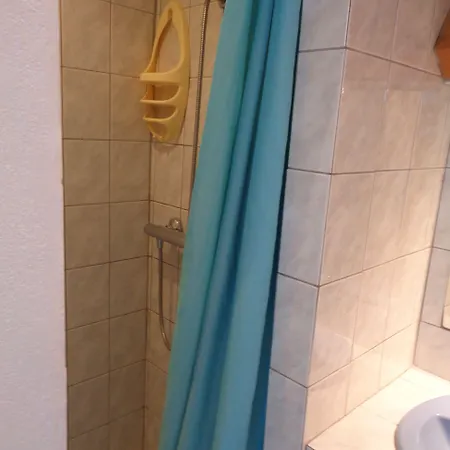 לינה וארוחת בוקר Au Pied Du Cognelot Chalindrey
